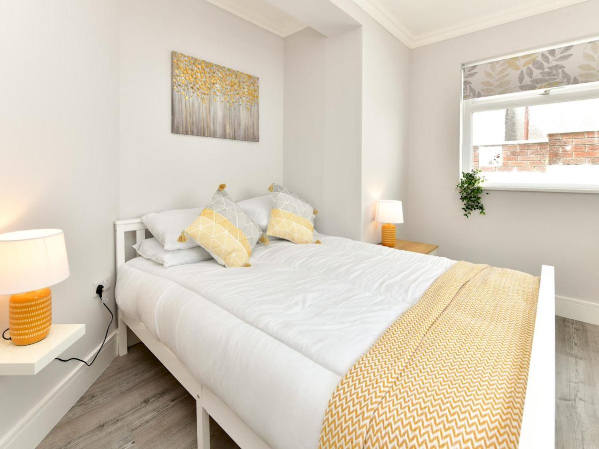 Pass The Keys Newly Refurbished Modern Bungalow - Pets Welcome Villa Swansea Eksteriør bilde